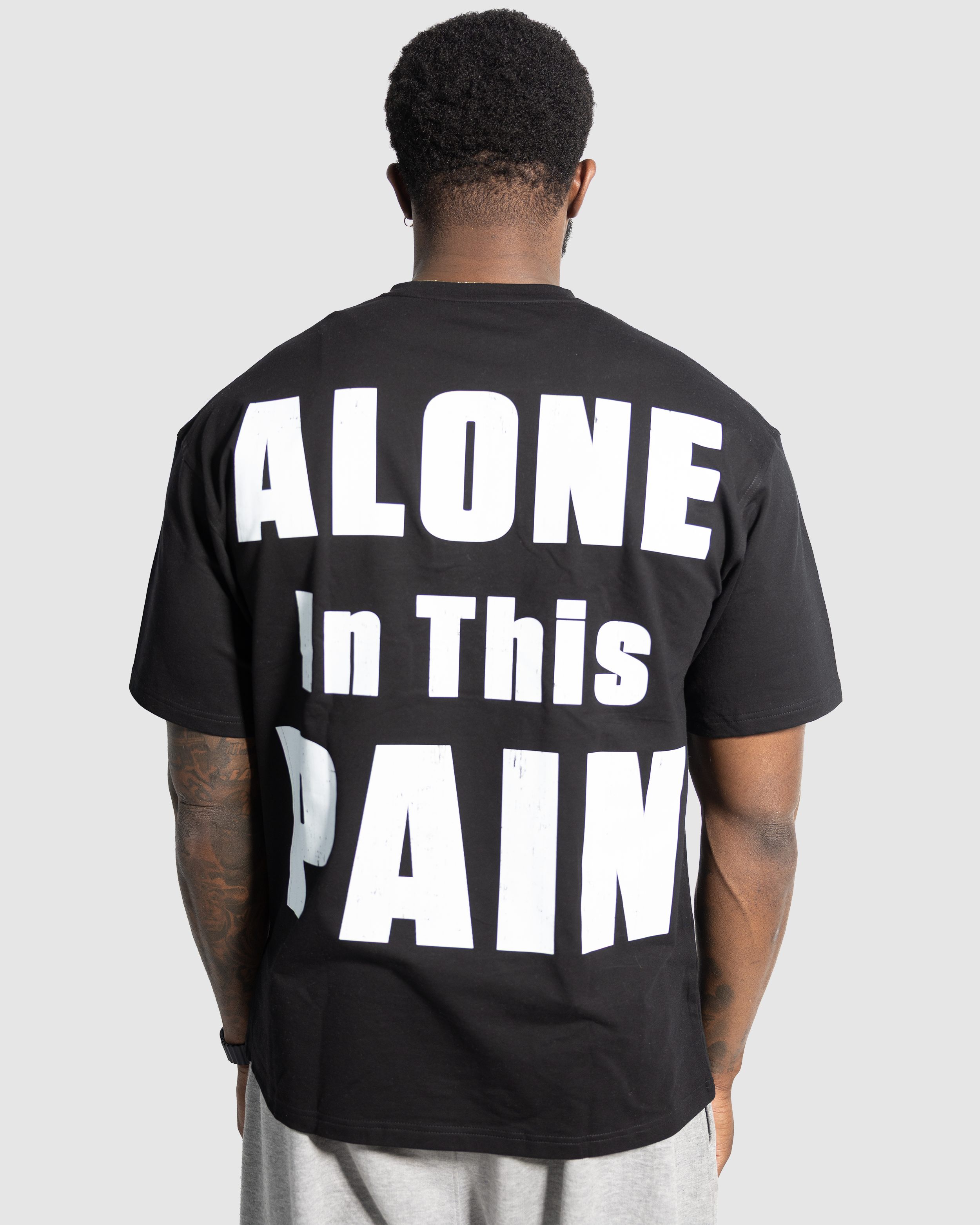 ALONE IN THIS PAIN OVERSIZED TEE